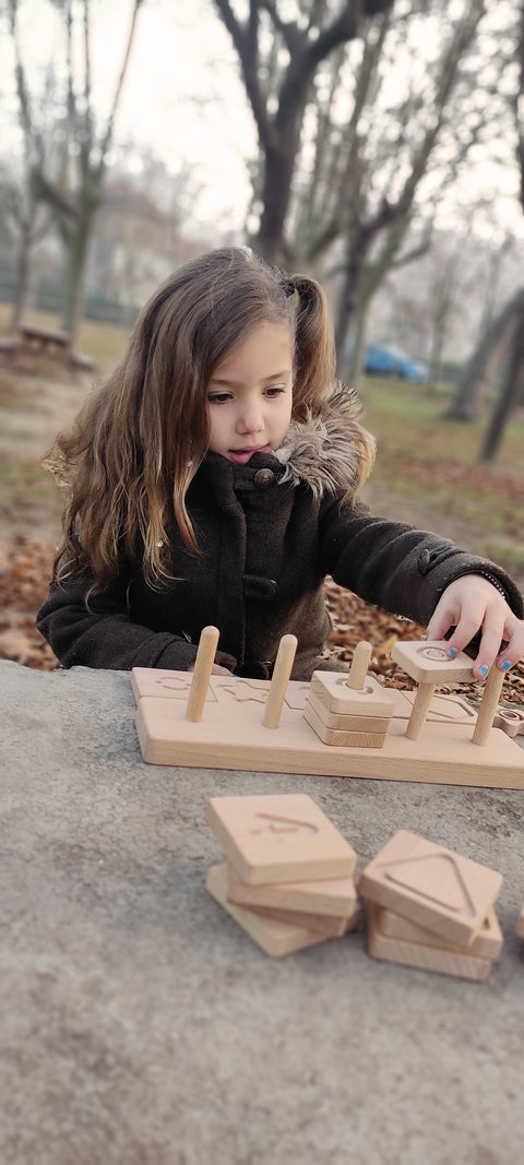 Andreu Toys - Sensory Geo String Shapes