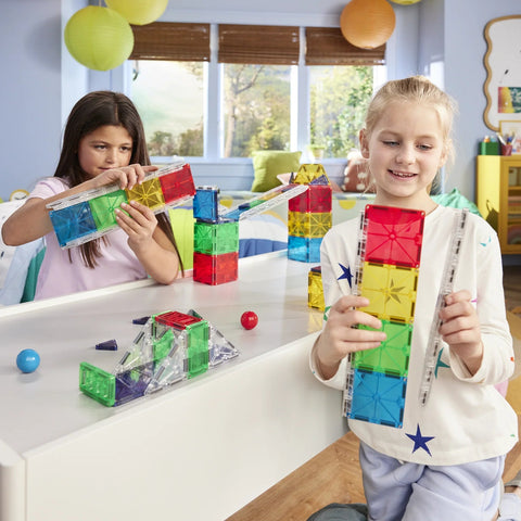 MAGNA-TILES® Rail Racers Deluxe 90-Piece Set