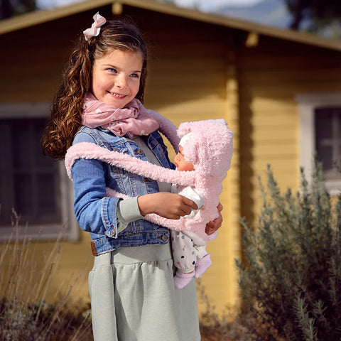 Joelle Llorona con Colgador