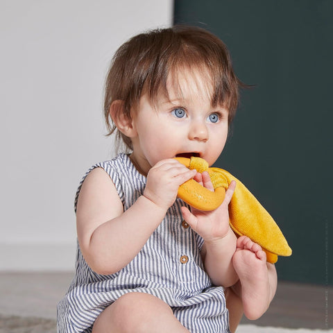 RABBIT TEETHER OCHRE