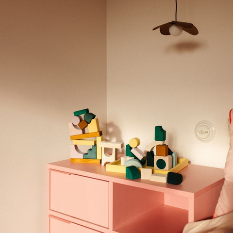 Small Building Set Movement