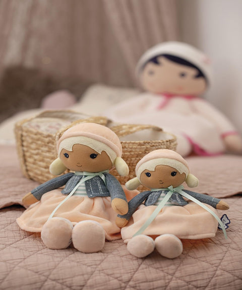 CHLOE DOLL 25CM