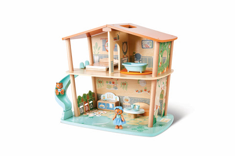 Tigers’ Jungle House Two-Level Wooden Dollhouse Play Set
