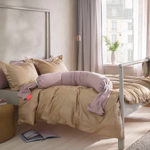 BBHUGME Organic Pregnancy Body Pillow - Pink/Vanilla