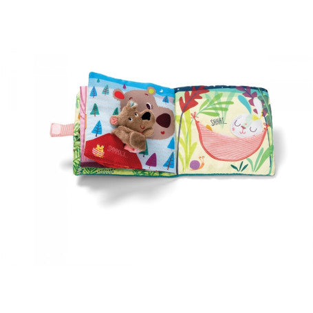 CESAR HUG BOOK