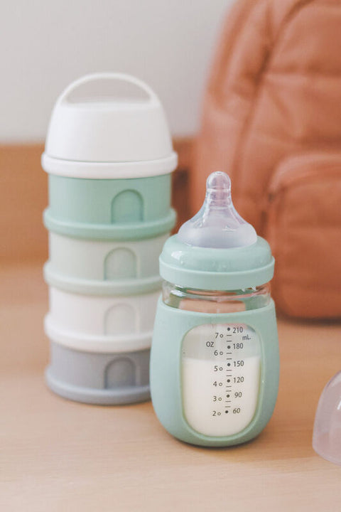 Beaba Formula Milk Container Cotton White Sage Green