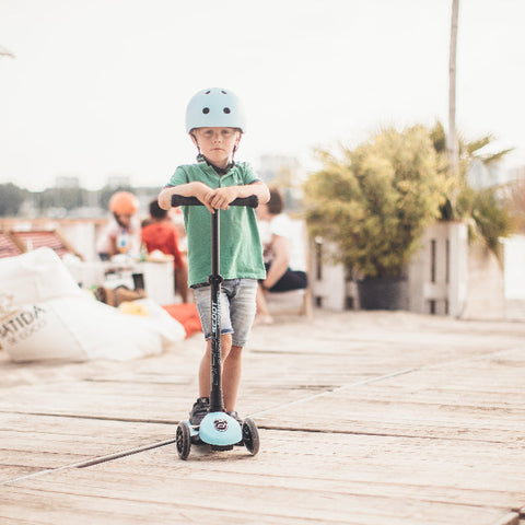 Highwaykick 3 LED Blueberry_Toybox.ae