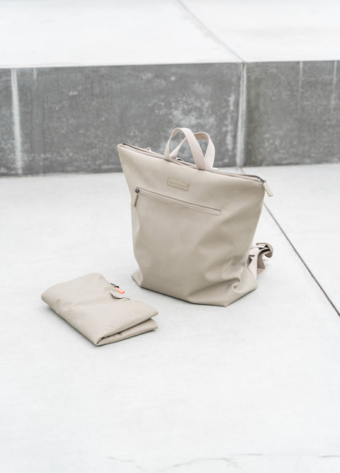 Changing Backpack Sand