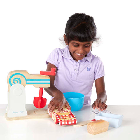 Wooden Make-a-Cake Mixer Set
