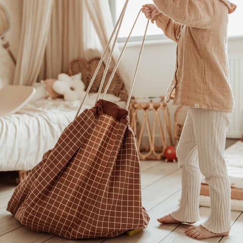 Play&Go - Playmat and Storage bag Organic - Grid Brown