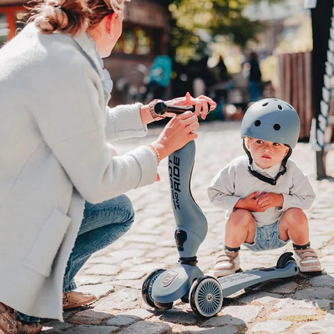 Scoot and Ride 2-in-1 Highwaykick 1 & Helmet XXS-S Steel Bundle