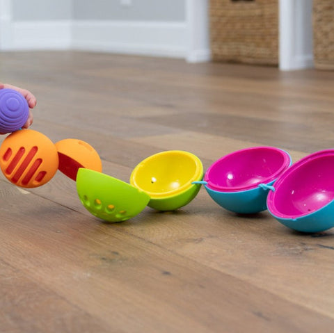 Fat Brain Toys - Oombee Ball