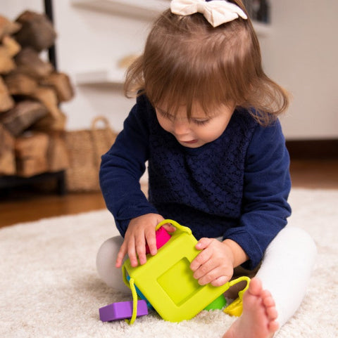 Fat Brain Toys - OombeeCube