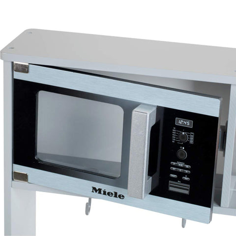 Toy kitchen