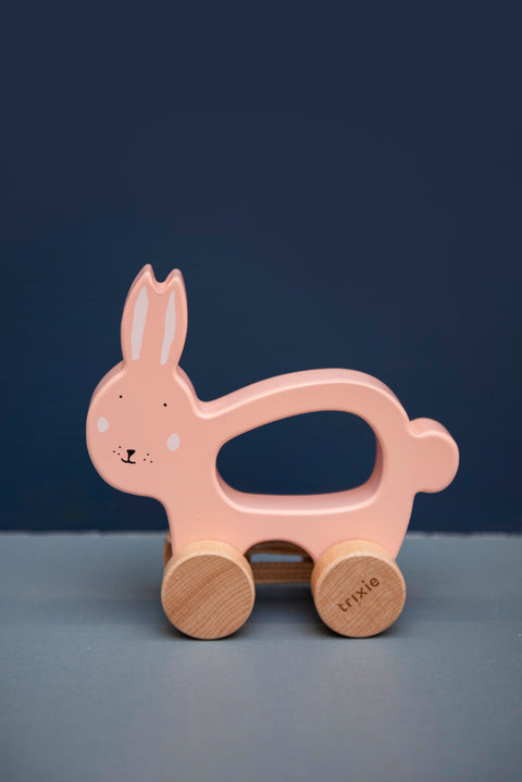 Trixie:Wooden pull along toy - Mrs. Rabbit