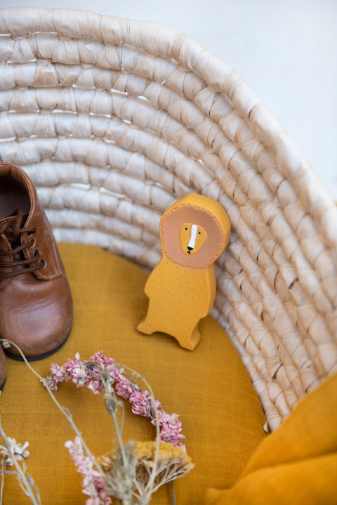 Trixie:Natural rubber toy - Mr. Lion