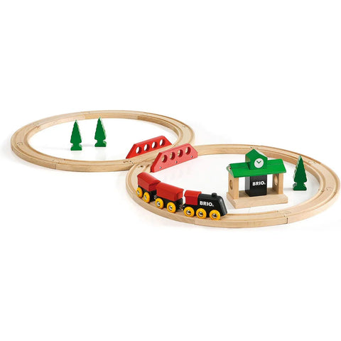 BRIO - Classic Figure 8 Wooden Train Set - 22 Piece Set