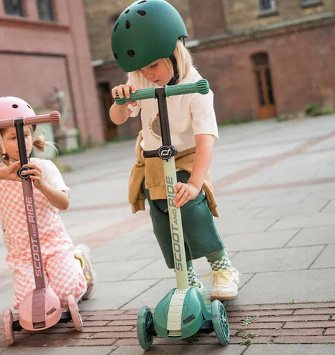 Scoot & Ride Highwaykick 3S LED Forest