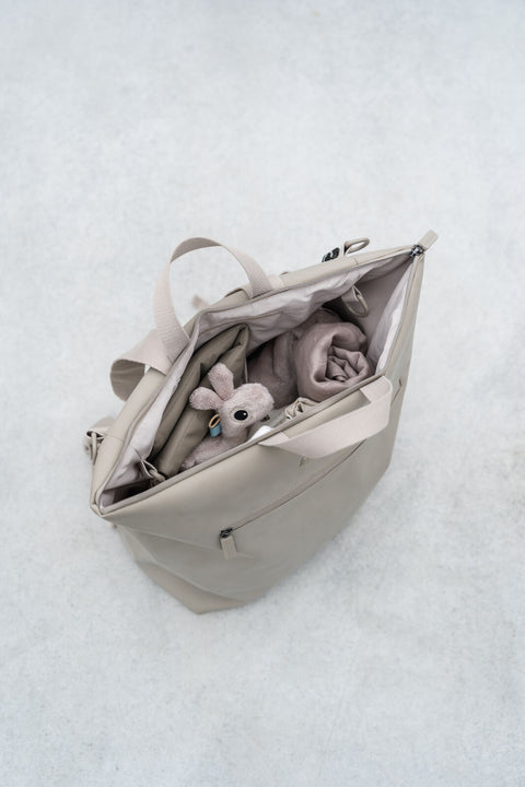 Changing Backpack Sand