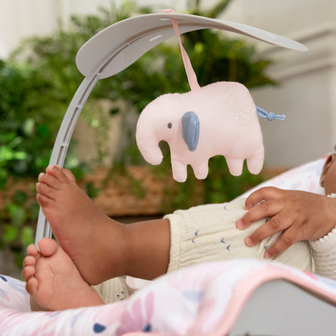 Ingenuity Keep Cozy™ 3in1 Grow with Me™ Bounce & Rock Seat (PINK)