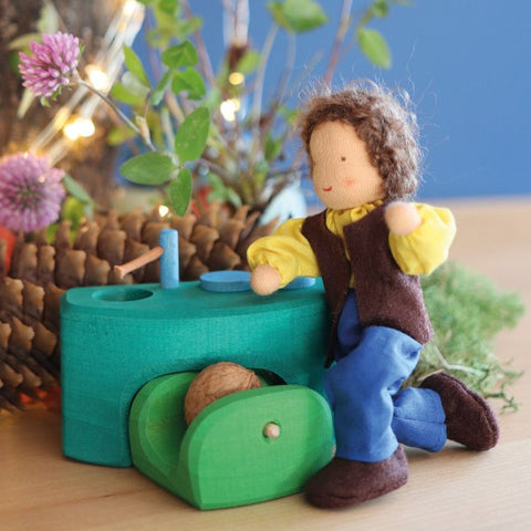 Mr. Alder - www.toybox.ae