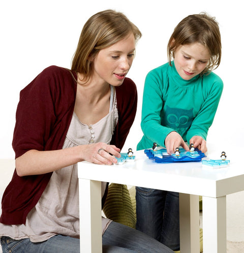 Penguins On Ice - www.toybox.ae