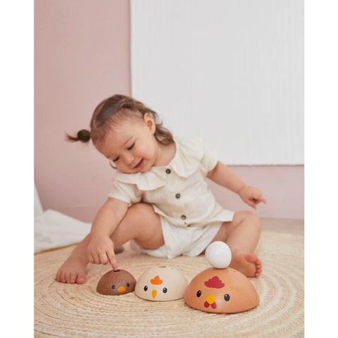 CHICKEN NESTING - MODERN RUSTIC