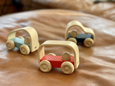 Vroom Bus - www.toybox.ae