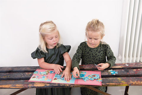 Magnetic Puzzle Book To Go Mermaids - www.toybox.ae