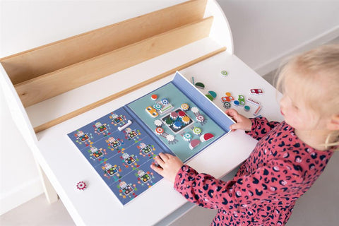 Magnetic Colours & Shapes - Robot - www.toybox.ae