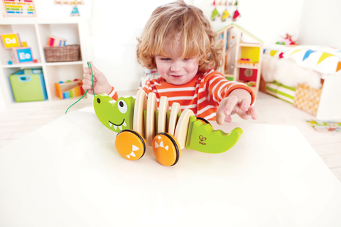 Hape Walk-A-Long-Crocodile/FSC - www.toybox.ae