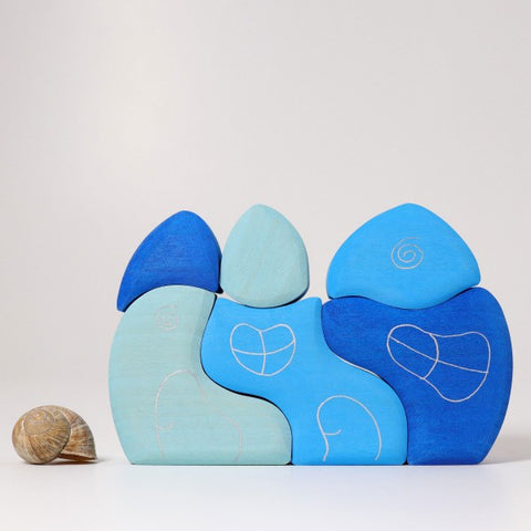 Wave houses - www.toybox.ae