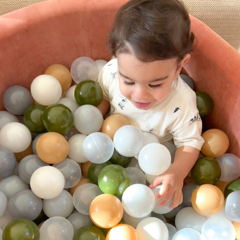 Round Ball Pit - Velvet Marsala - 90X40 W100 Balls (White, Light Grey, Black) - www.toybox.ae